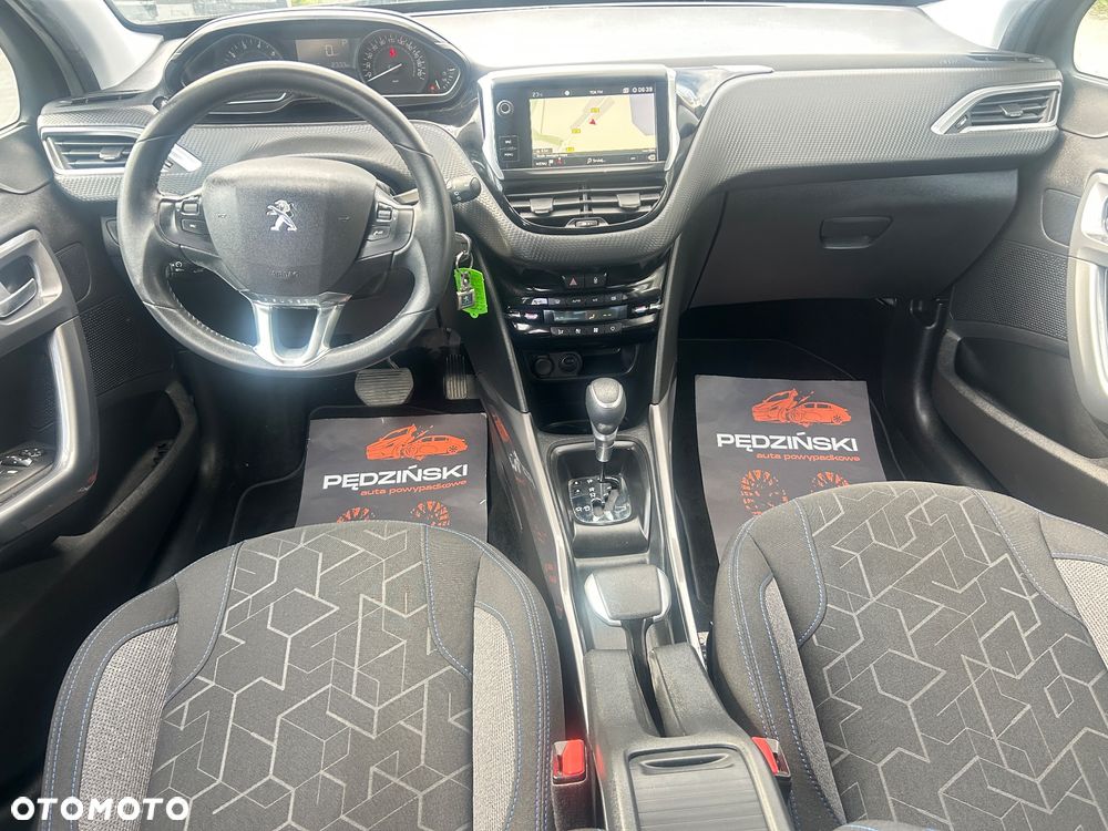 Peugeot 2008 1.2 Pure Tech GPF Crossway S&S EAT6 - 18
