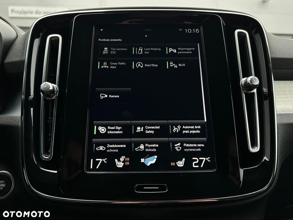 Volvo XC 40 T3 Momentum Pro - 28