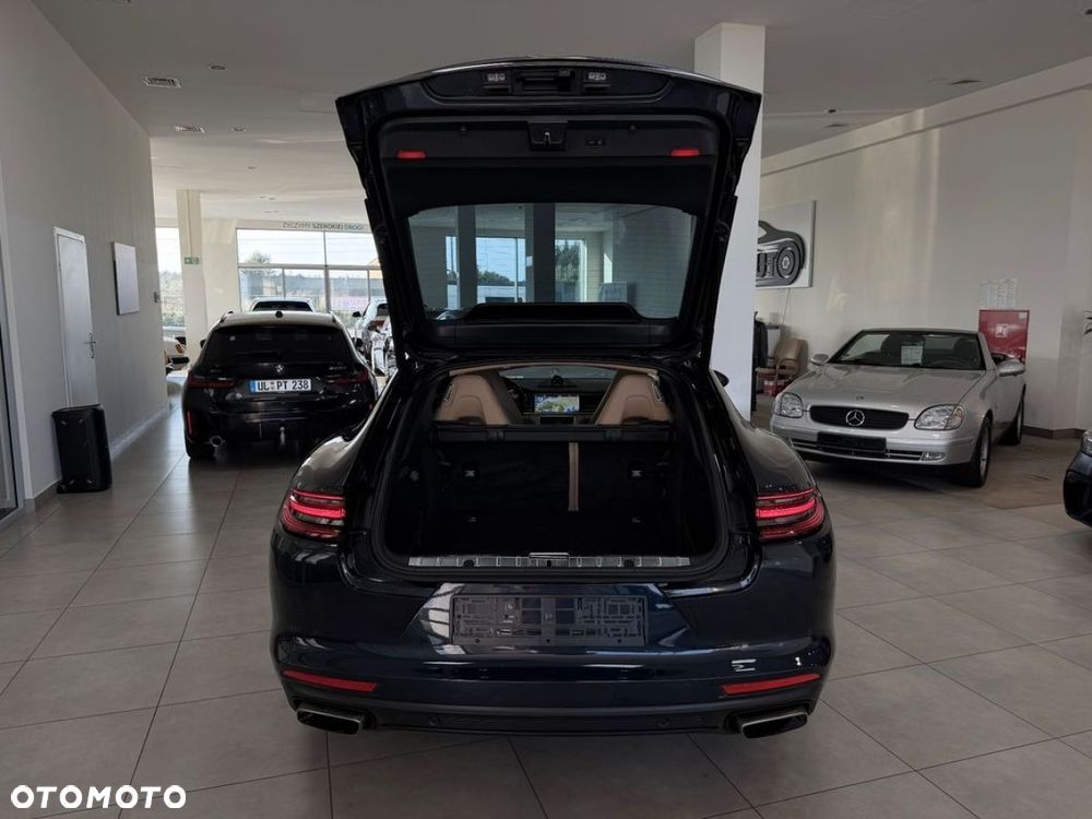 Porsche Panamera 4 Edition 10 Jahre - 40