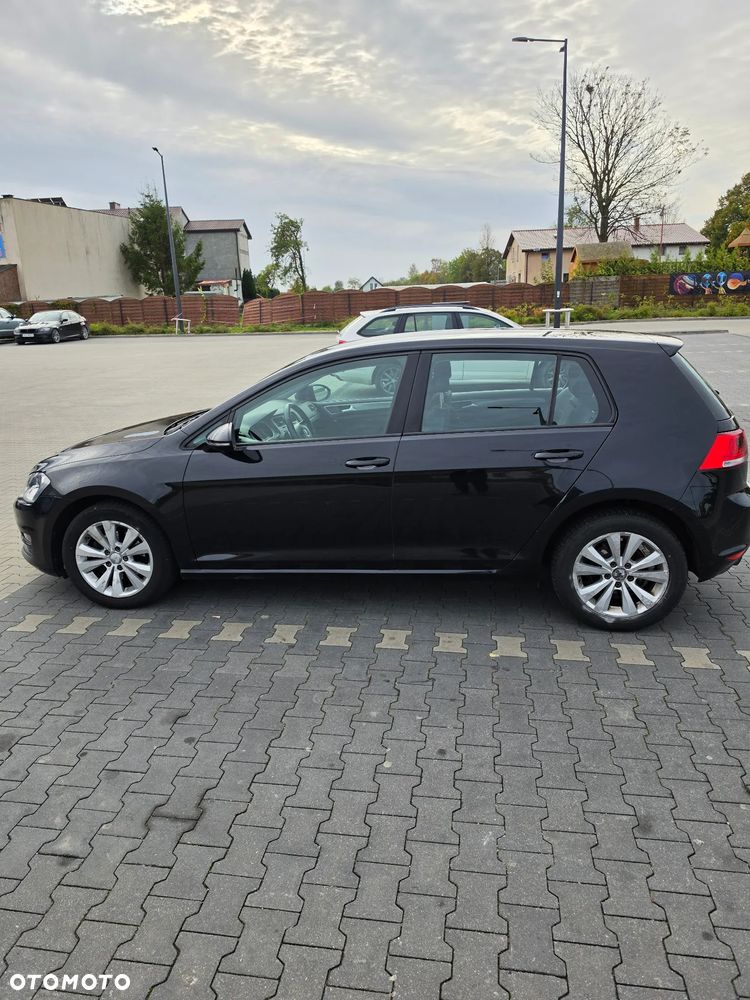 Volkswagen Golf - 8