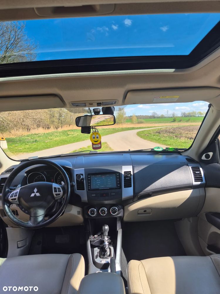 Mitsubishi Outlander 2.2 DID Intense + EU5 TC-SST - 11