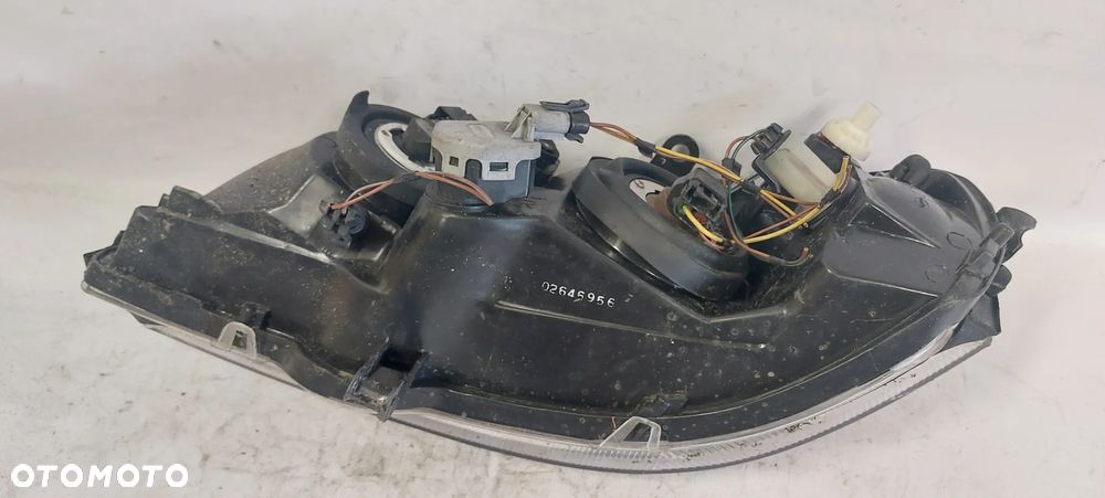 .  PRZOD PRZEDNIA LAMPA PRAWA OPEL ASTRA 2 G - 5