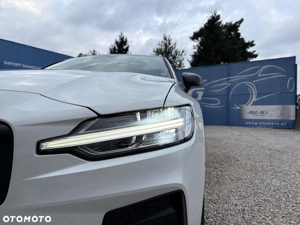 Volvo V60 B3 B Essential - 9