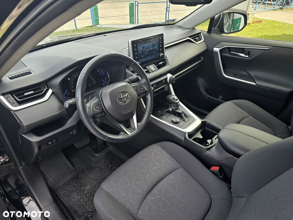 Toyota RAV4 - 10