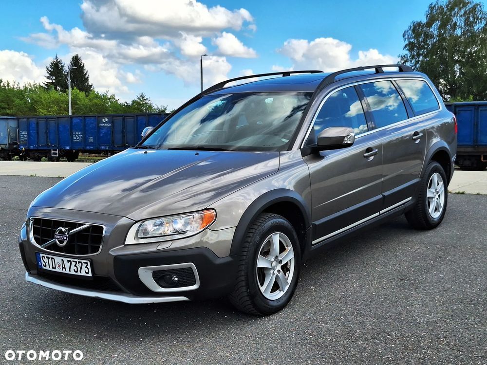 Volvo XC 70 D5 AWD Kinetic - 1