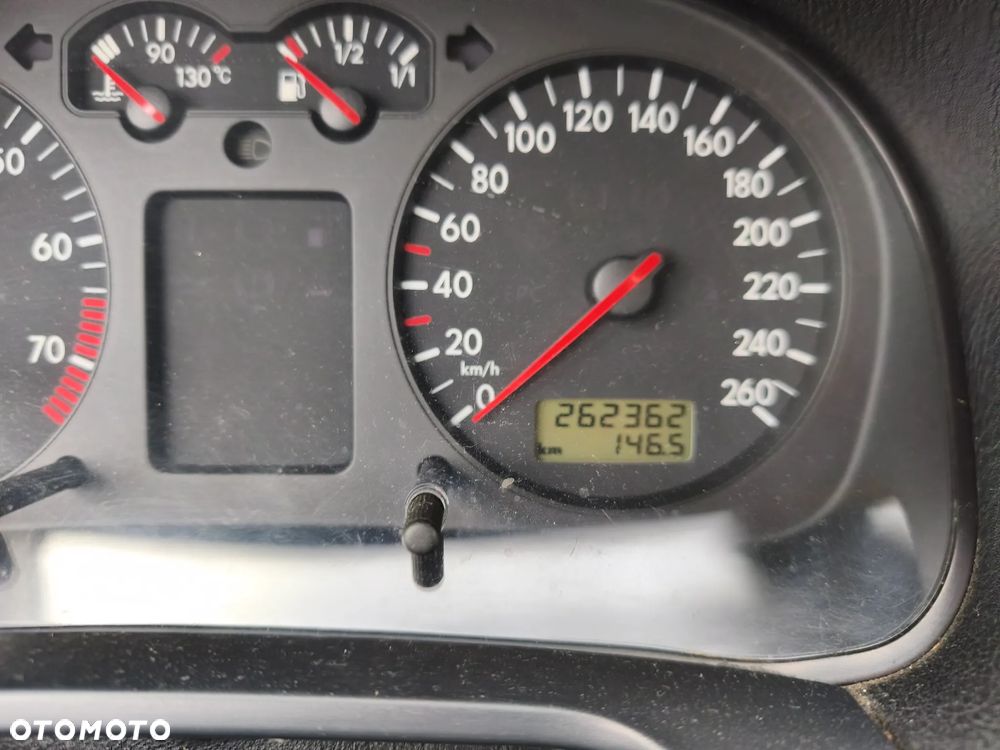 Volkswagen Golf 1.6 - 15