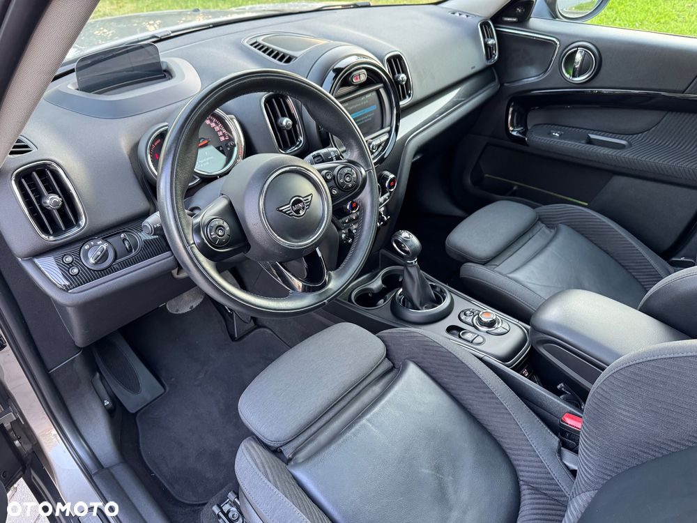 MINI Countryman - 16
