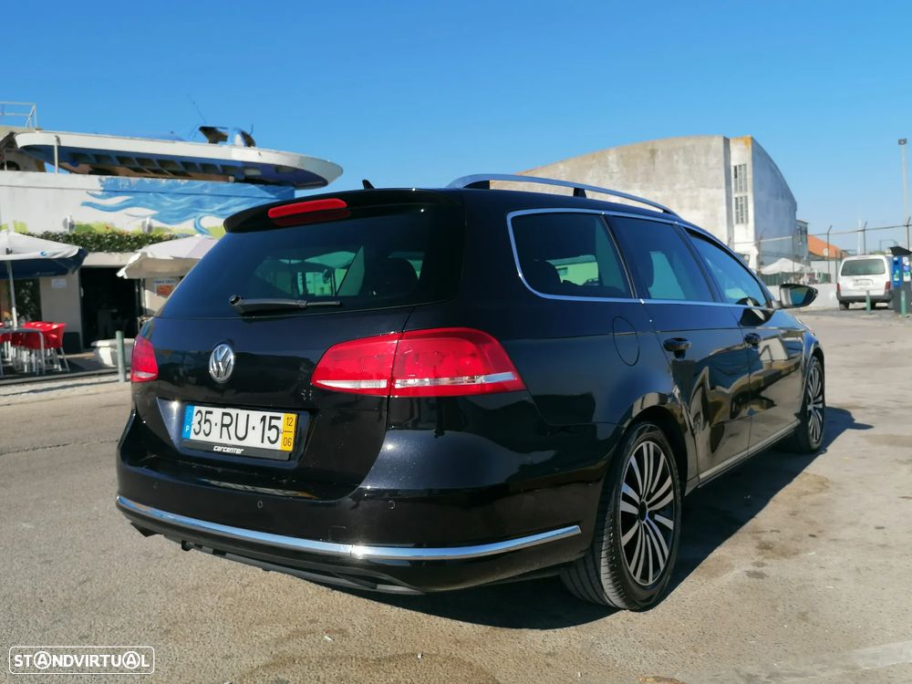 VW Passat Variant 1.6 TDI BlueMotion Highline - 4