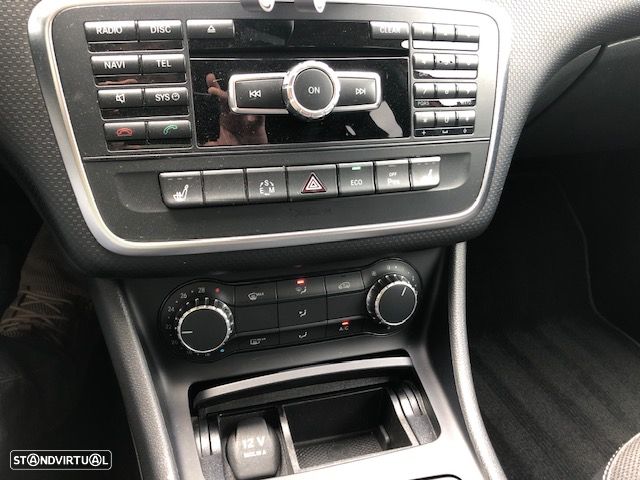 Mercedes-Benz A 180 - 13