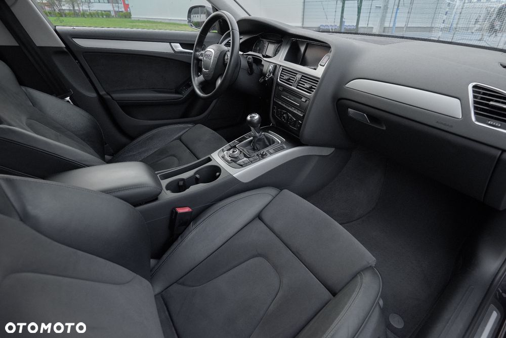 Audi A4 Avant 2.0 TDI - 9