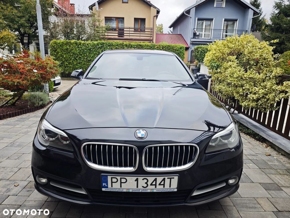 BMW Seria 5 520d xDrive - 4