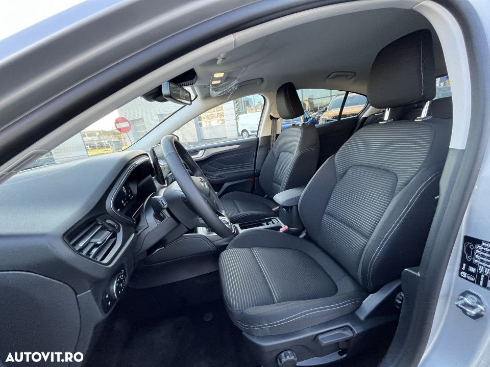 Ford Focus - 17
