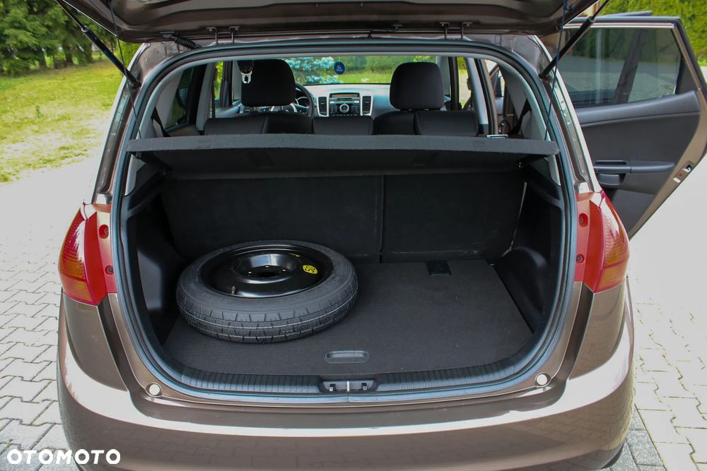 Kia Venga 1.4 CVVT Vision - 35