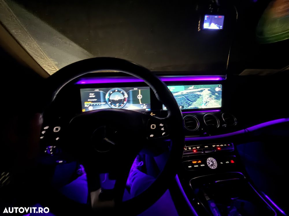 Mercedes-Benz E 220 d Aut. - 2