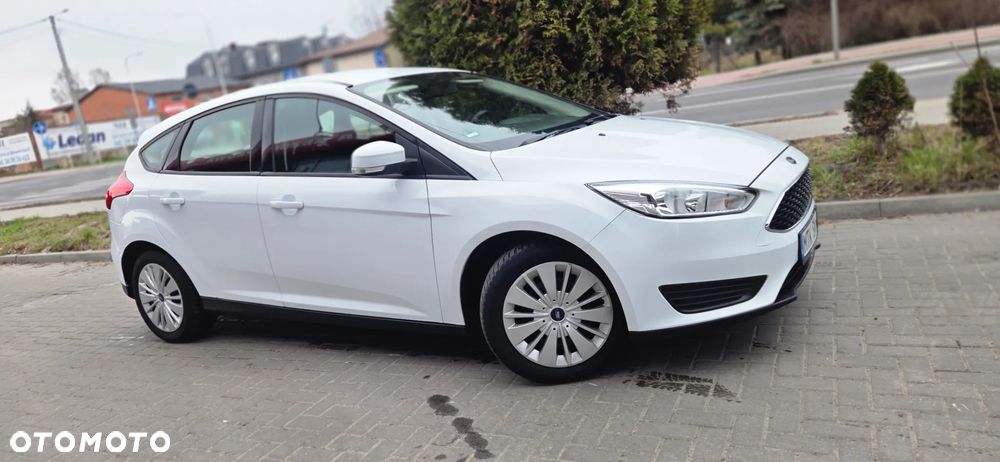 Ford Focus 1.0 EcoBoost Start-Stopp-System Ambiente - 18