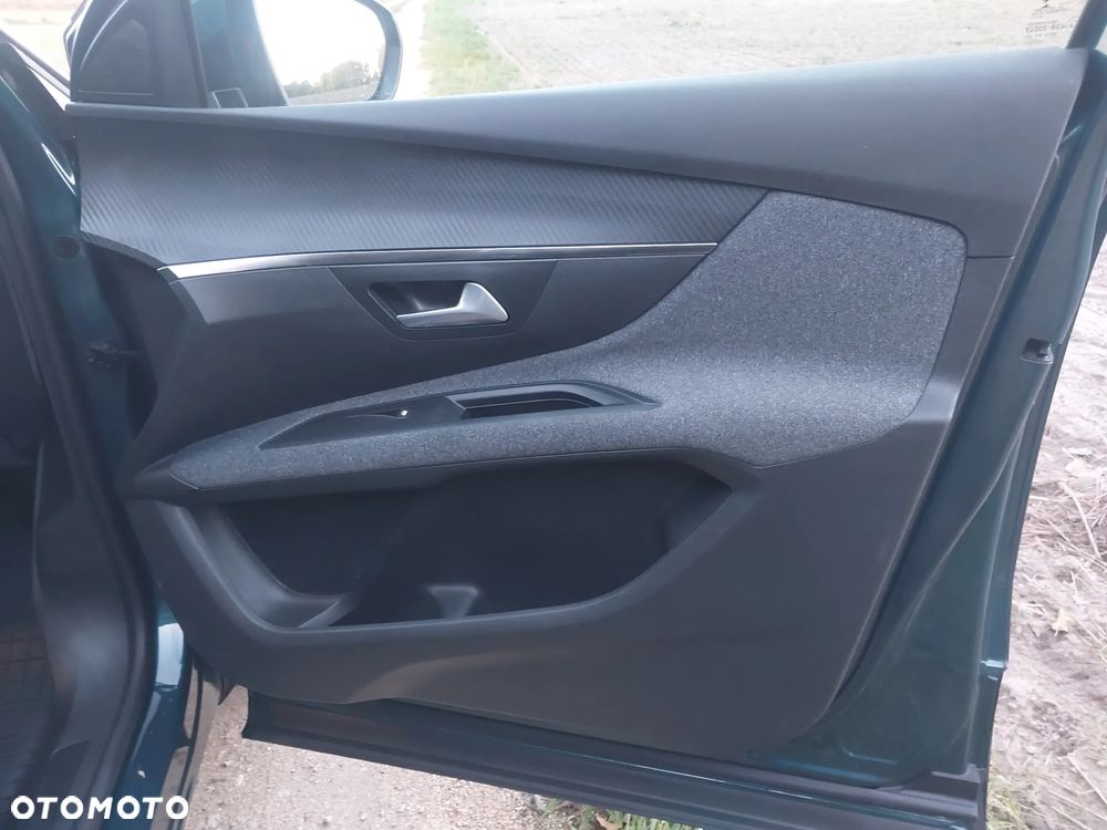 Peugeot 5008 BlueHDi 130 Active - 23