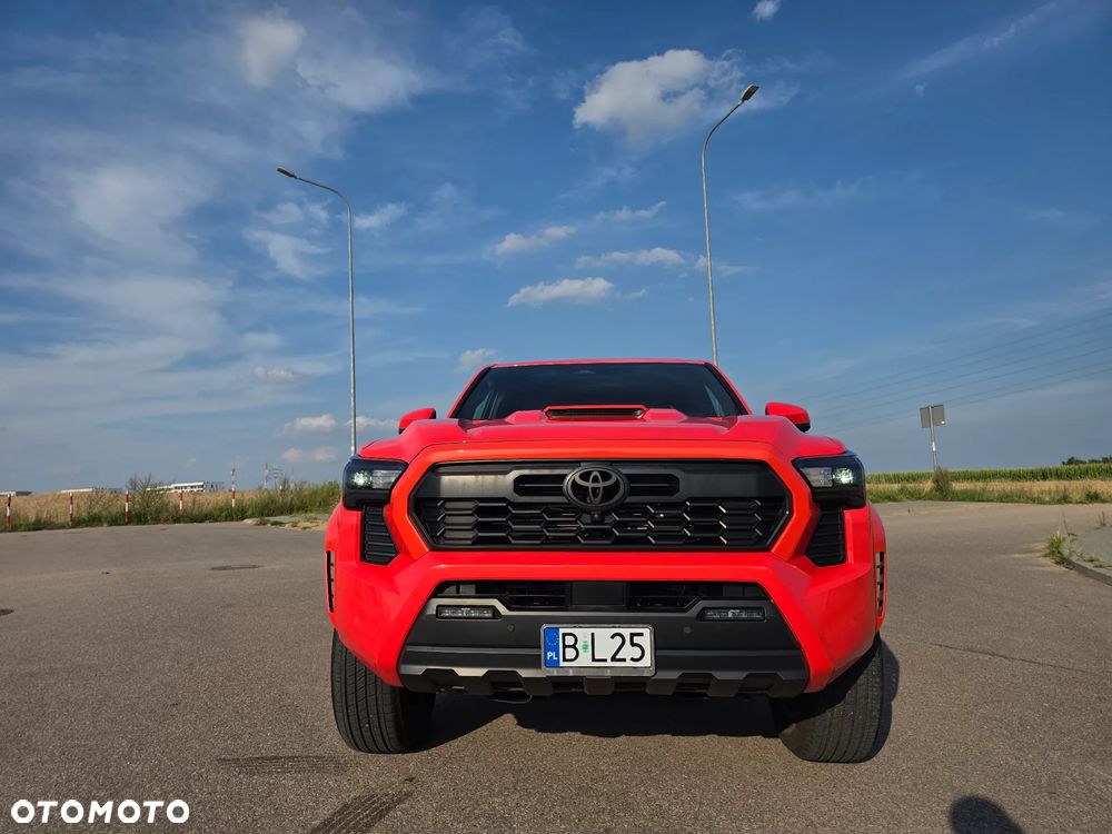 Toyota Tacoma - 3