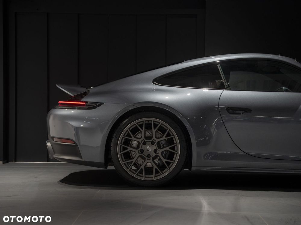 Porsche 911 Carrera PDK - 10