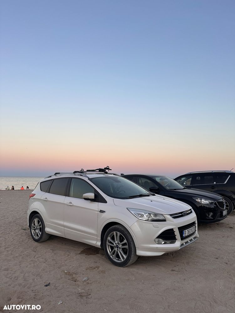 Ford Kuga - 1