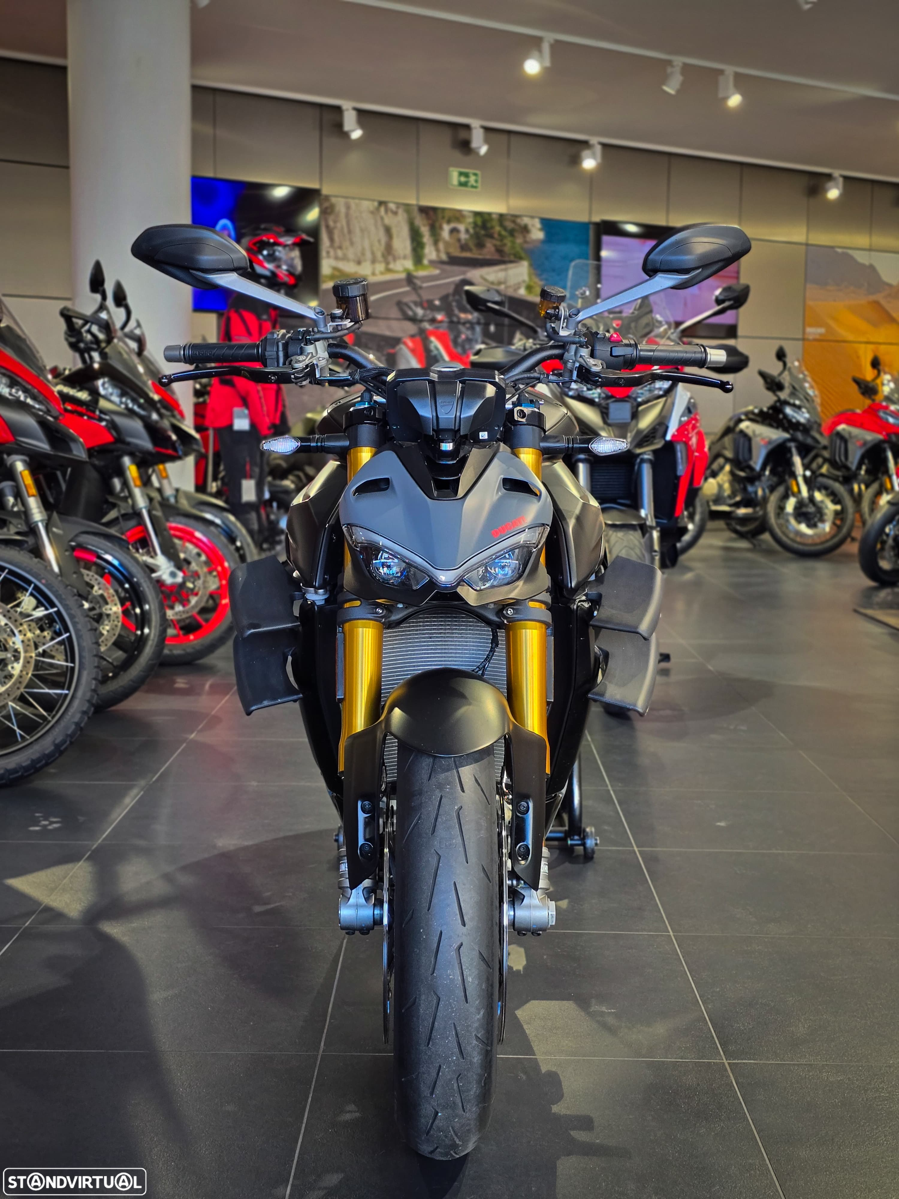 Ducati Streetfighter V4 S - 2