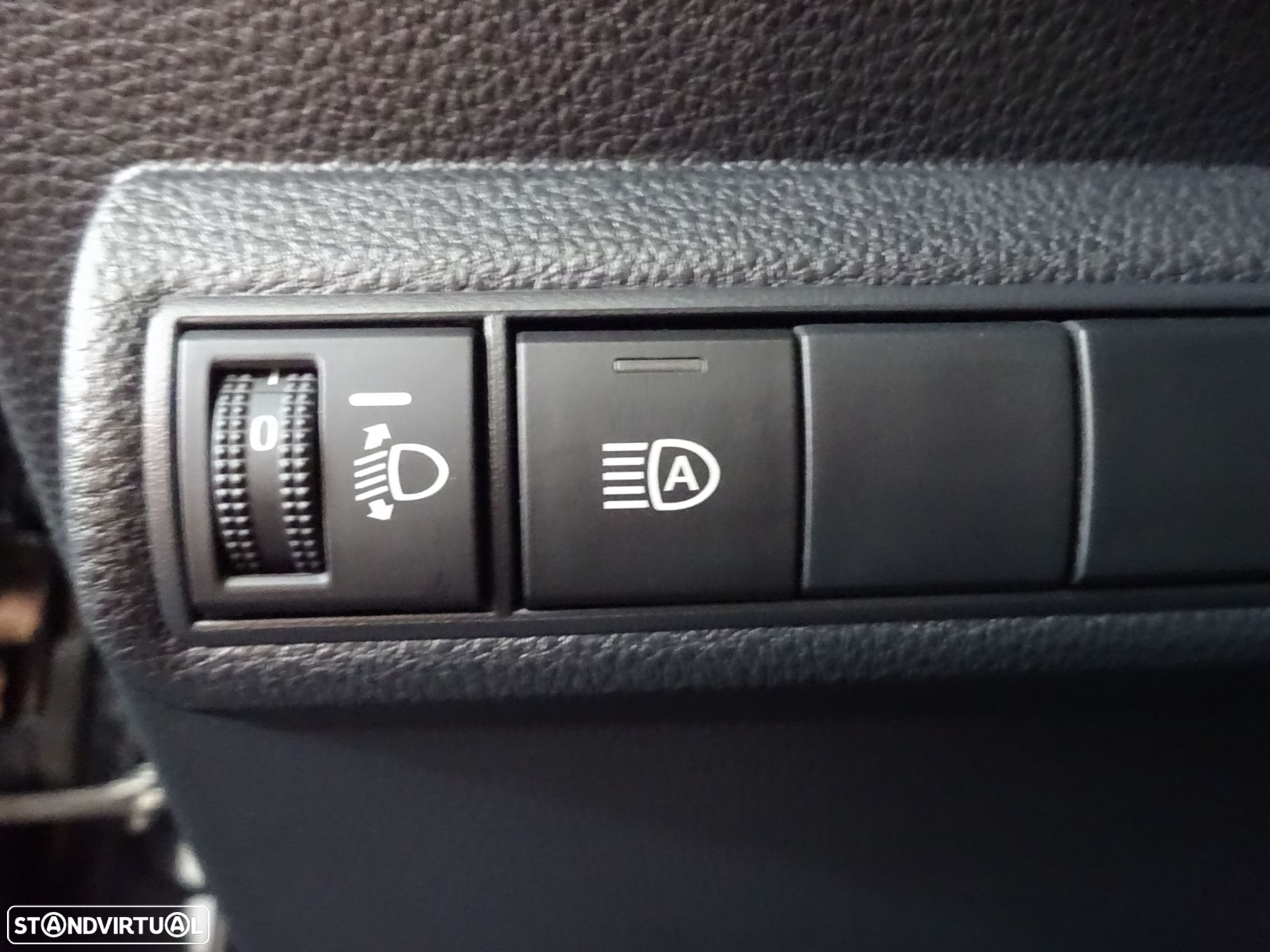 Toyota Corolla 1.8 Hybrid Comfort+P.Sport - 28