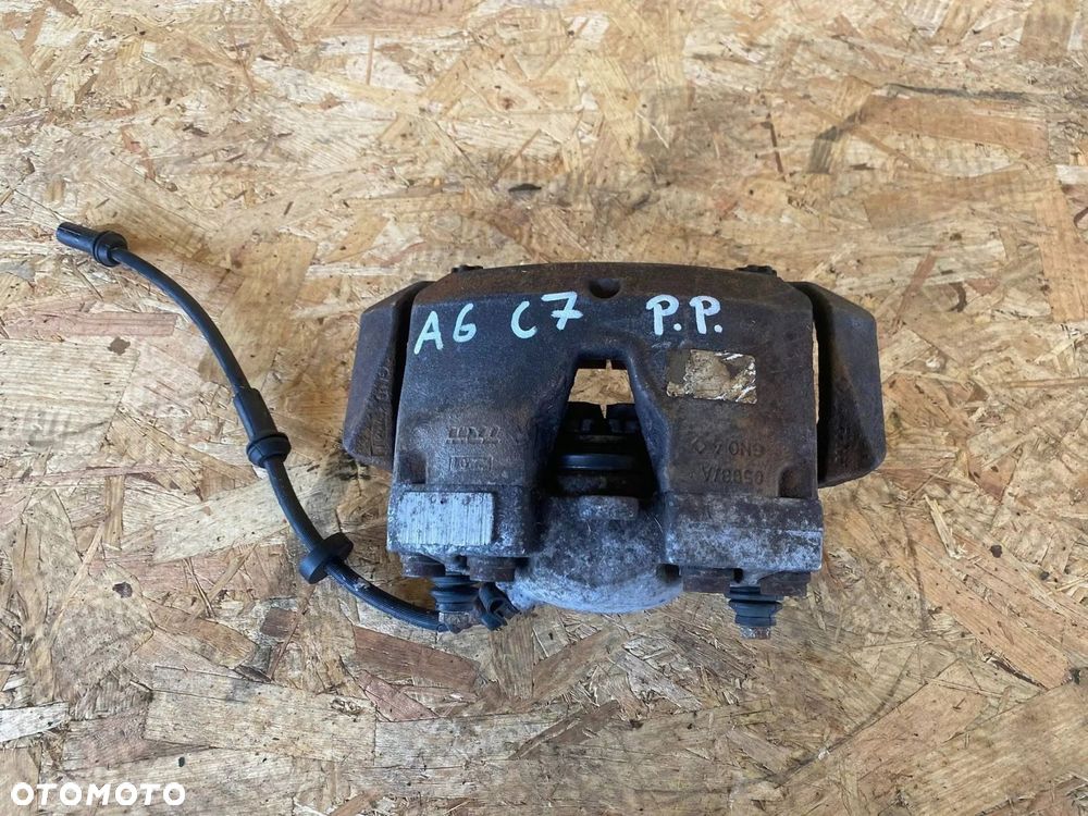 ZACISK HAMULCOWY PRZÓD PRAWY AUDI A6 A7 4G 4G0106AK - 1