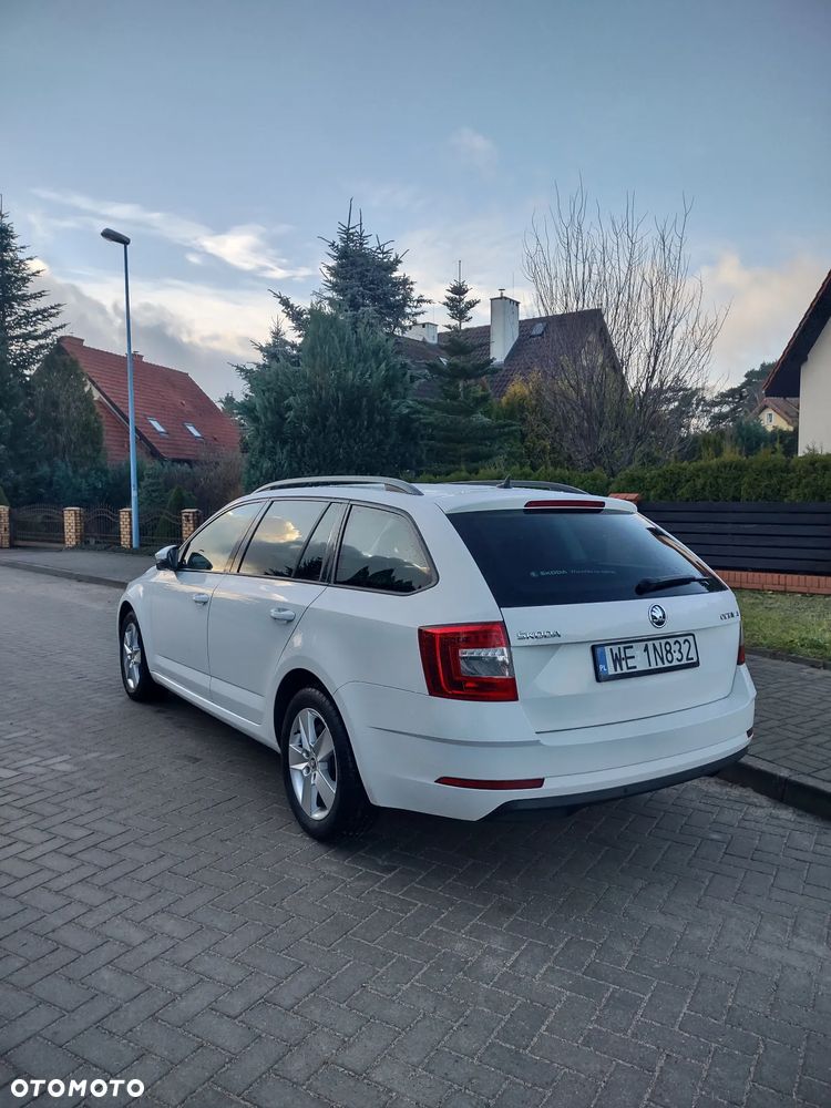 Skoda Octavia 1.6 TDI SCR Ambition - 9