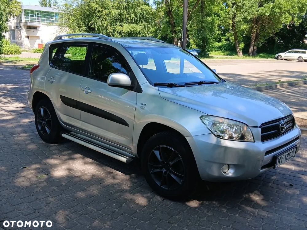 Toyota RAV4 2.2 D-4D Sol - 1