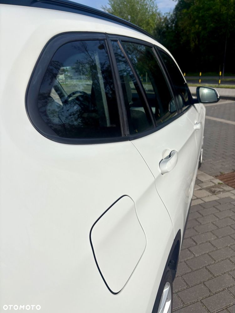 BMW X1 sDrive18d - 24