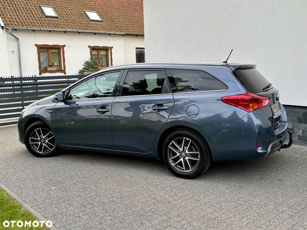 Toyota Auris 1.8 HSD Prestige NAVI - 29