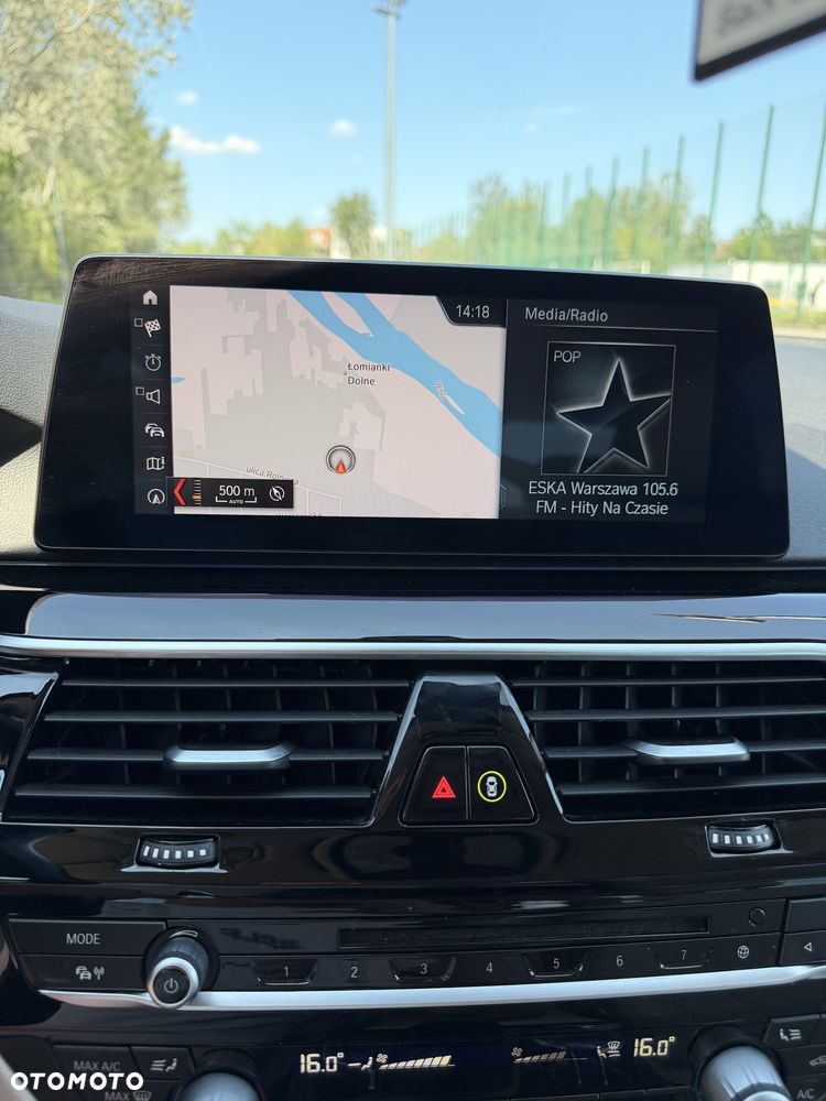 BMW Seria 5 520d xDrive - 17