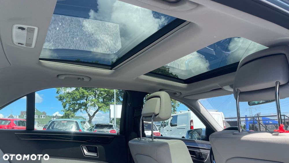 Mercedes-Benz Klasa E 350 CDI 4-Matic BlueEff Elegance - 36