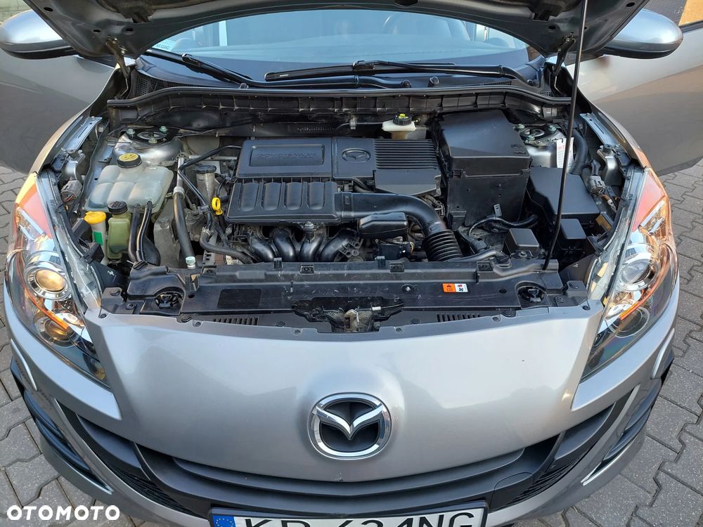 Mazda 3 1.6 Exclusive + - 23