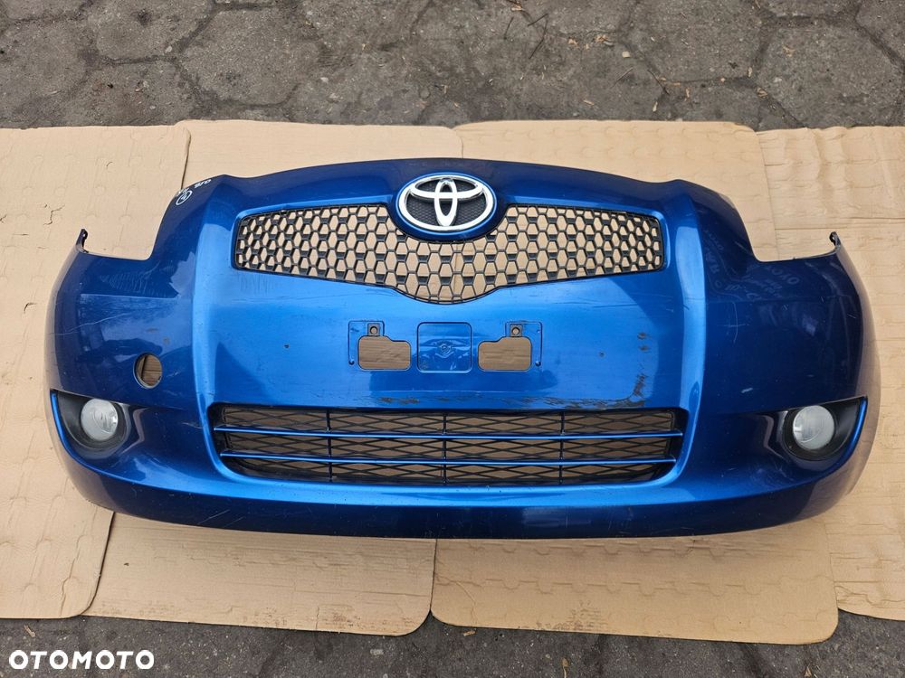 toyota yaris ii 06-09 zderzak przód 8t0 - 1