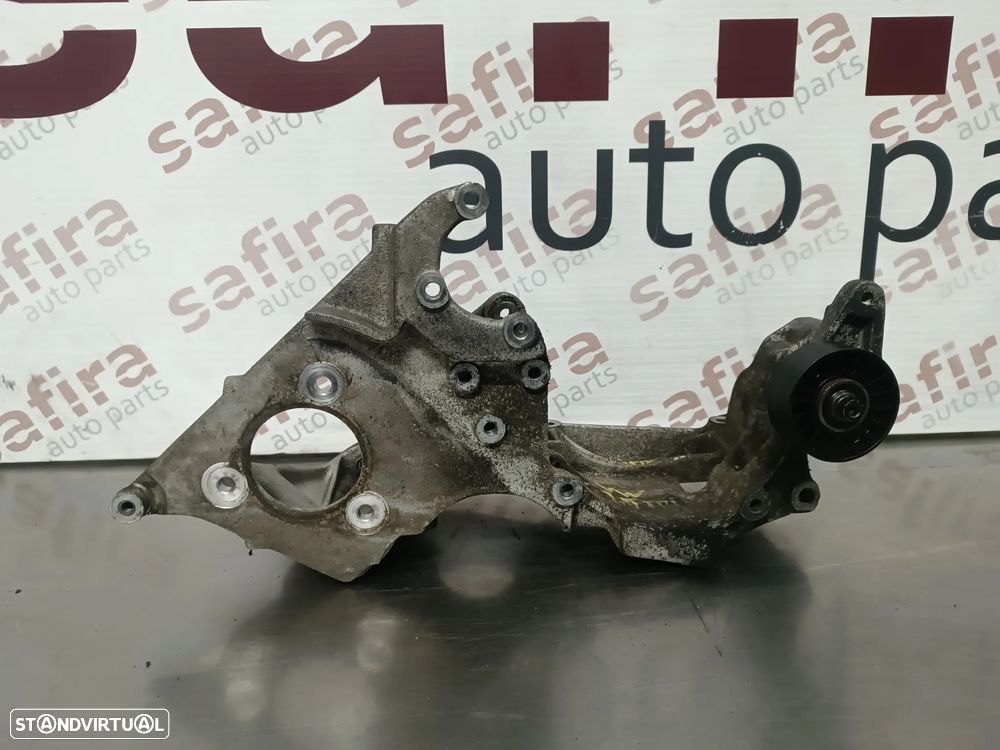 APOIO / SUPORTE DA BOMBA INJETORA / ALTERNADOR VOLKSWAGEN GOLF IV / SEAT LEON / AUDI A3 1.9TDI VP90 VP110 038903143F - 1