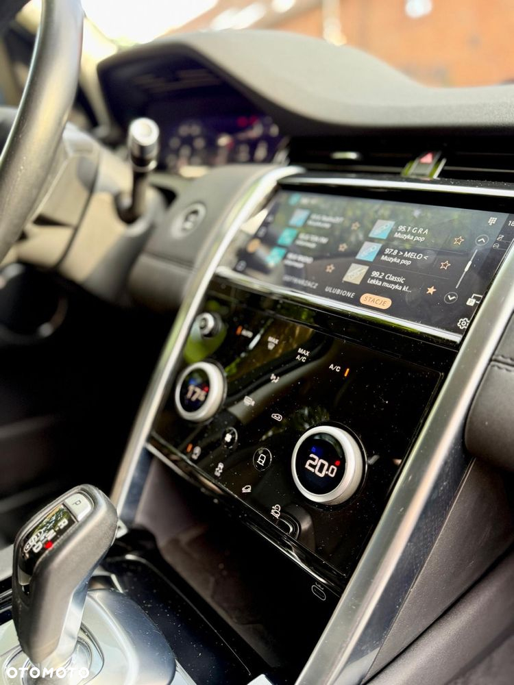 Land Rover Discovery Sport - 22
