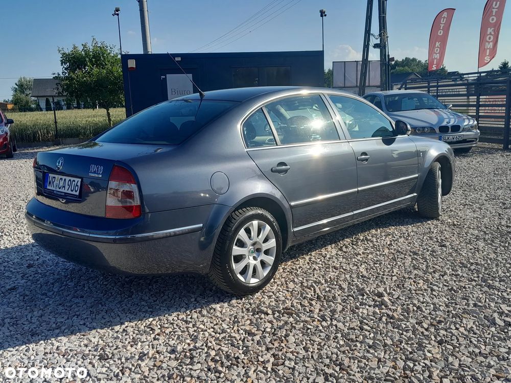 Skoda Superb 2.0 TDI DPF Elegance - 13
