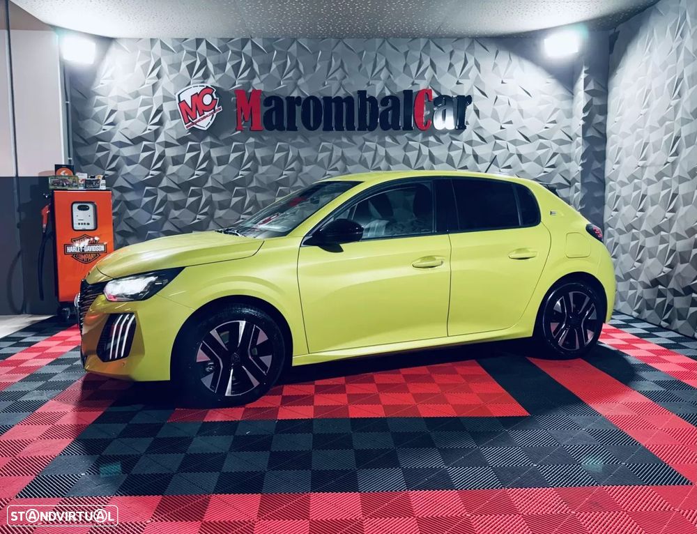 Peugeot E-208