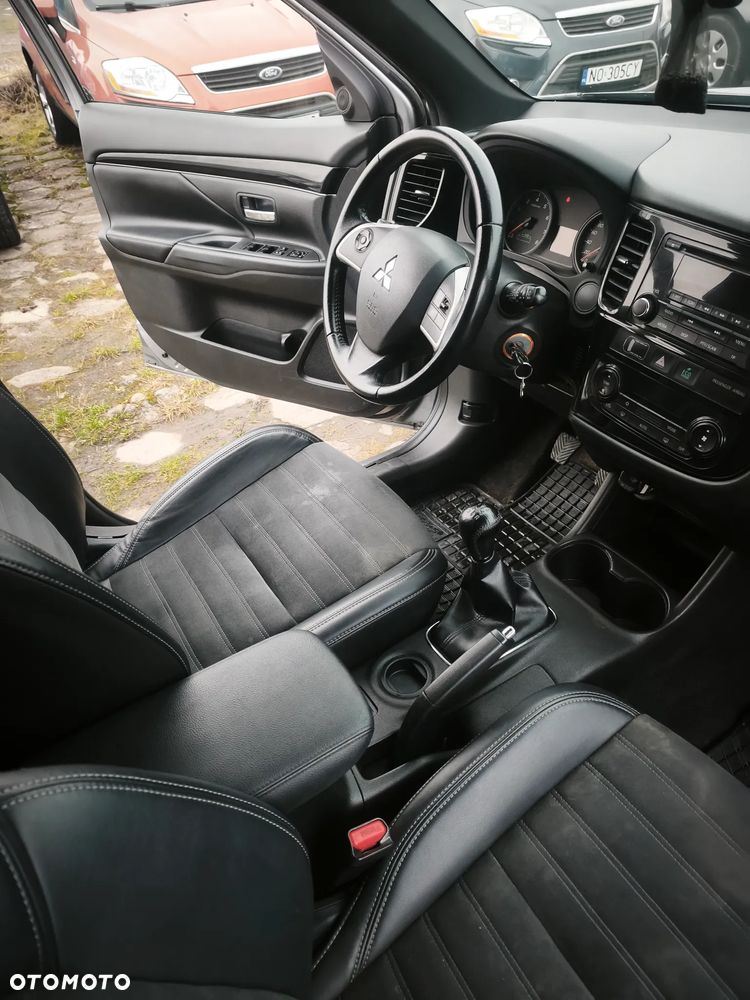 Mitsubishi Outlander 2.0 2WD Plus - 7
