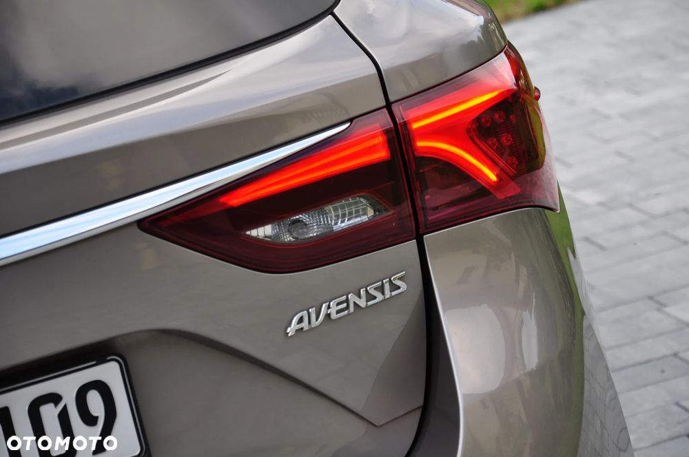 Toyota Avensis Touring Sports 1.8 Edition S+ - 17