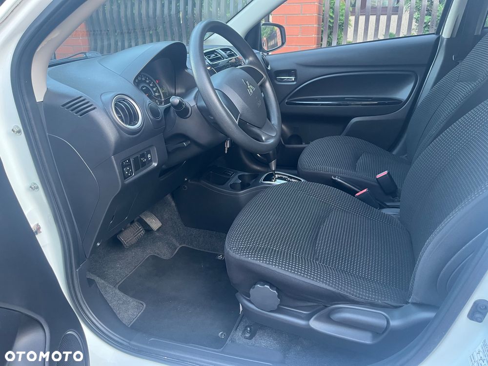 Mitsubishi Space Star 1.2 Invite CVT - 10