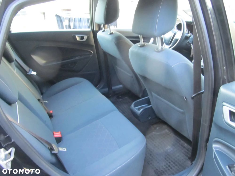 Ford Fiesta 1.25 Celebration - 12