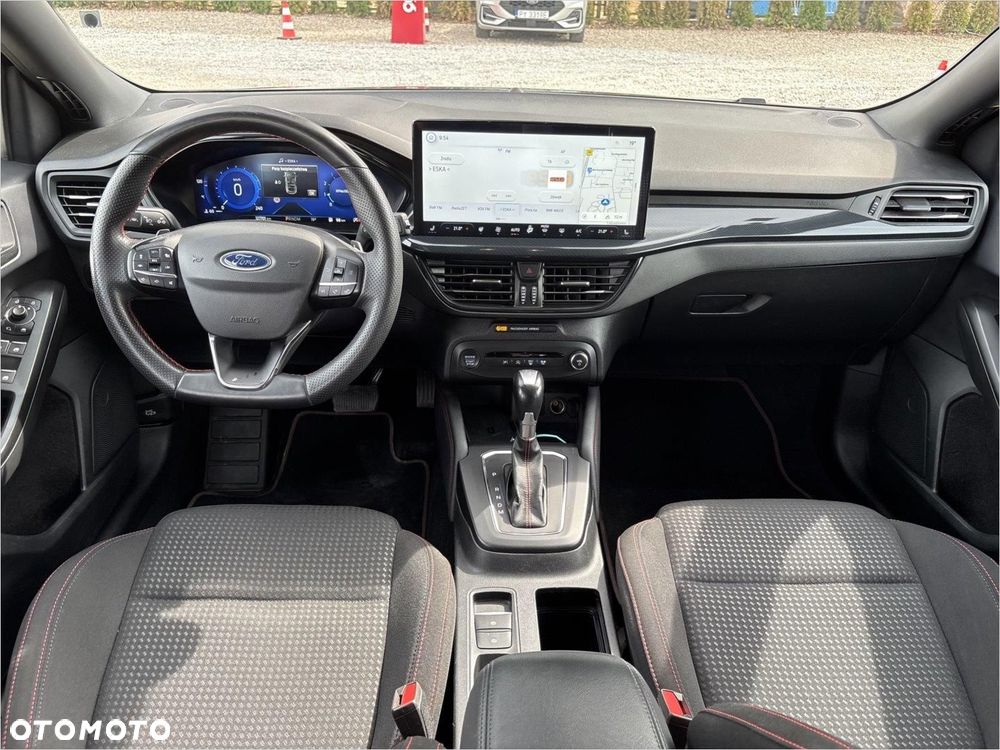 Ford Focus 1.0 EcoBoost mHEV ST-Line X - 11