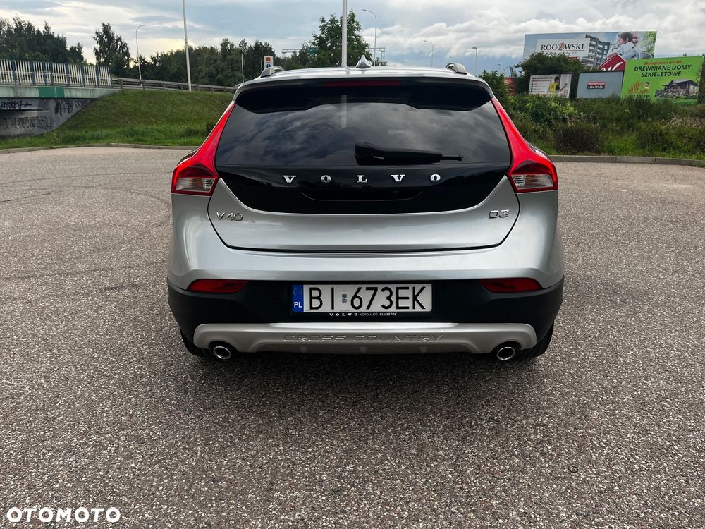 Volvo V40 D3 Summum - 10