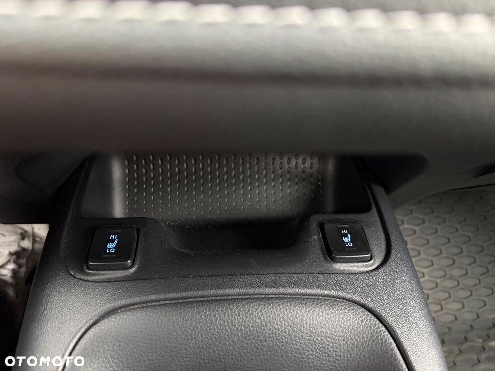 Toyota Corolla 2.0 Hybrid Comfort - 20