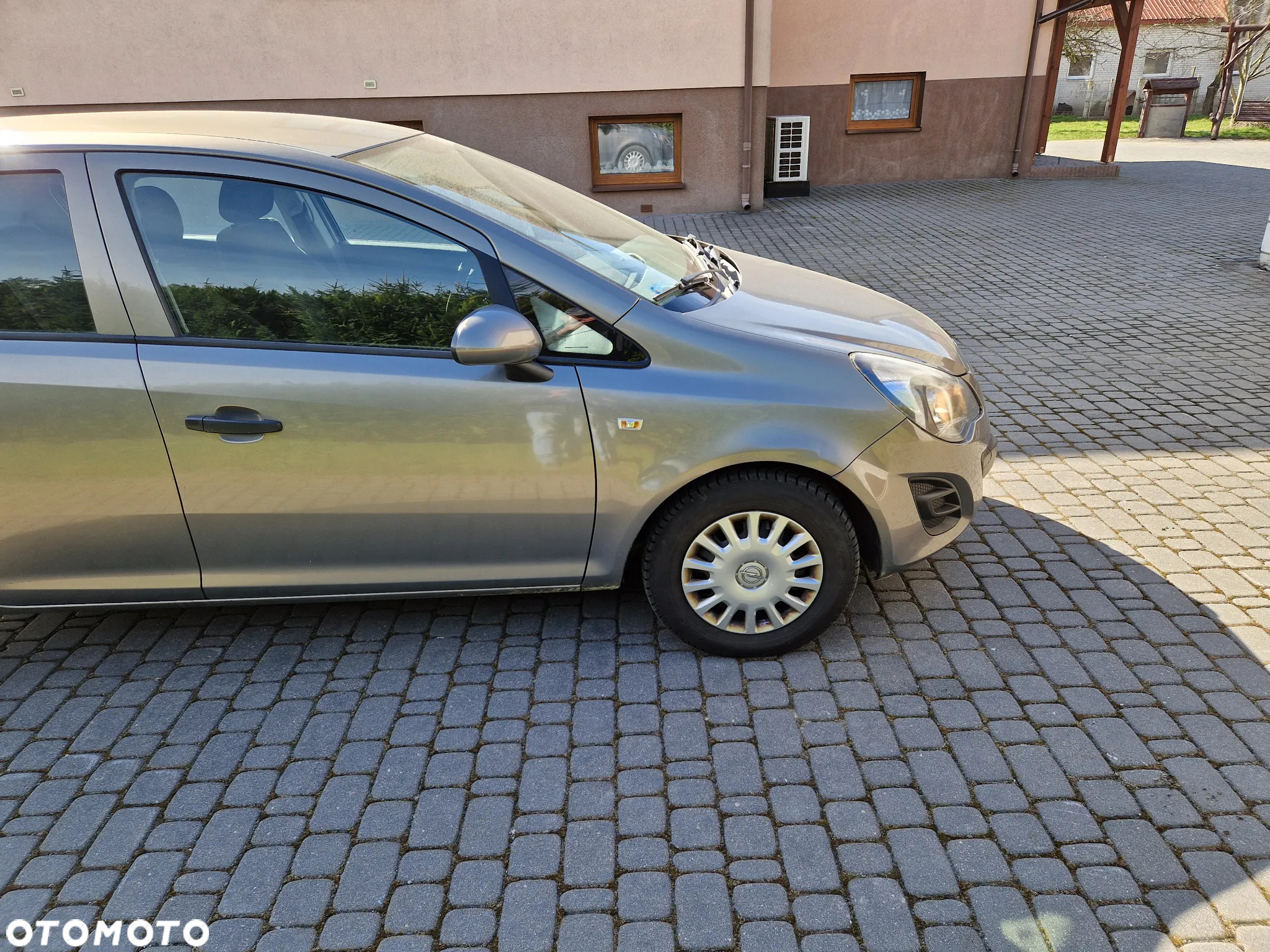 Opel Corsa 1.2 16V Edition / Active - 8