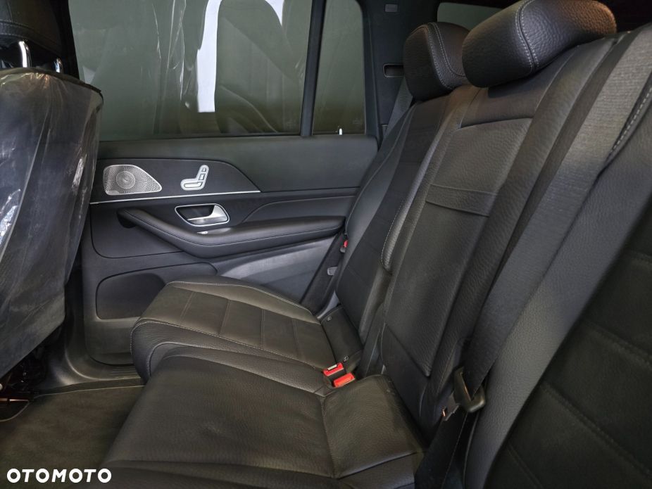 Mercedes-Benz GLS - 15