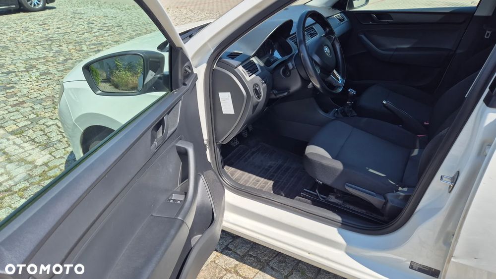 Skoda RAPID 1.6 TDI DPF Active - 8