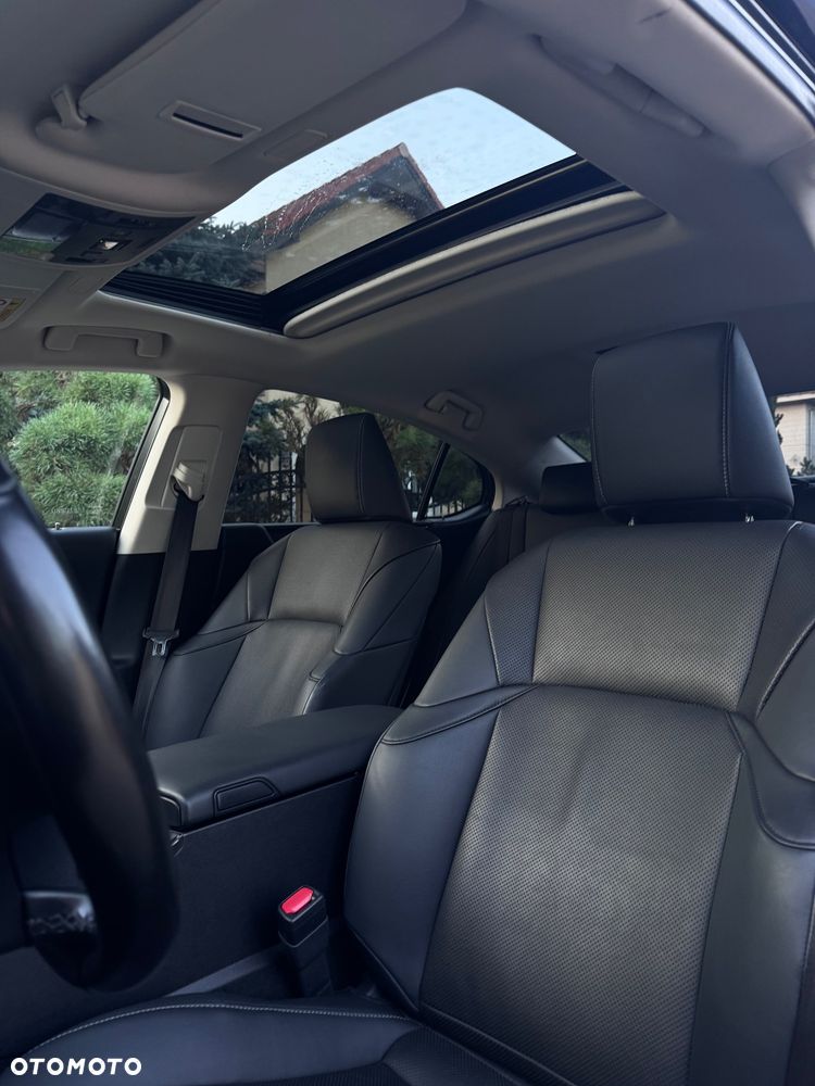 Lexus ES 300h Business Edition - 19