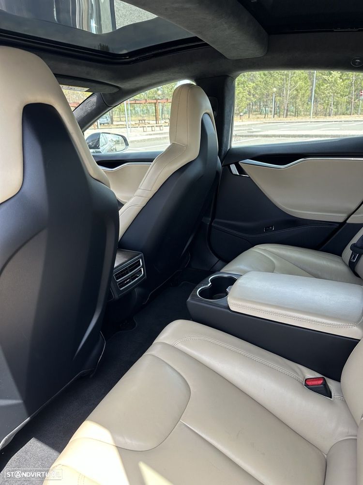 Tesla Model S 85D AWD - 19